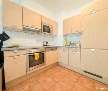 CHARMANTE 2-ZIMMER WOHNUNG MIT BALKON - LICHTDURCHFLUTET - NÄHE AKH - Photo 5