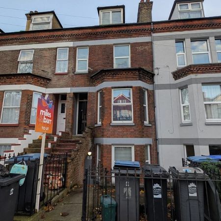 Salisbury Road, Dover, CT16 1EU, Kent - Photo 4