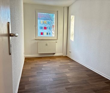 Wohnen am Lindentempel: Sanierte 3-Raum-Wohnung mit Balkon - Foto 2