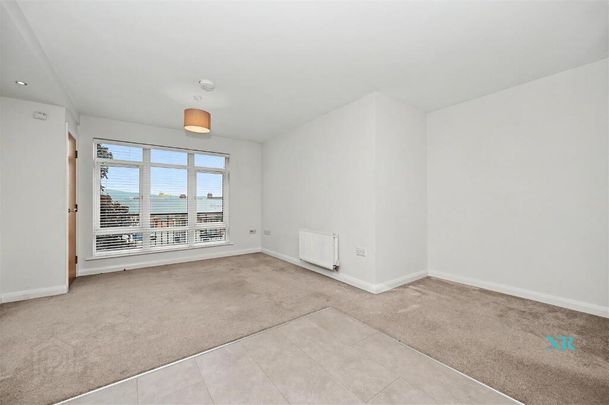 Apt 14, 39A Dundela Crescent, Belfast, BT4 3BN - Photo 1