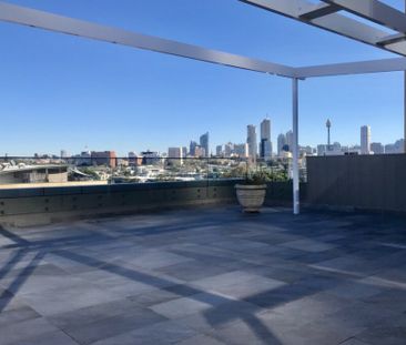 EXECTUIVE ONE BEDROOM APARTMENT OPP EDGECLIFF TRAINS - Photo 6