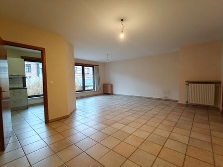 Gelijkvloers appartement met ruim terras in Lokeren - Foto 2