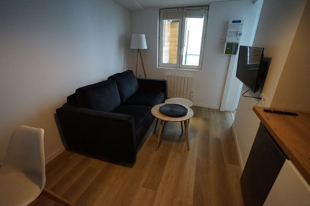 LILLE - APPARTEMENT - T2 MEUBLE - Photo 1