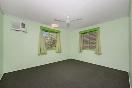 1/1 Ryrie Crescent, Rasmussen. - Photo 4