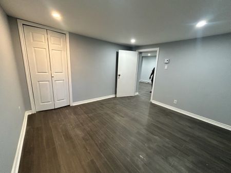 2137 Av. Marcil, apt. A - Photo 3