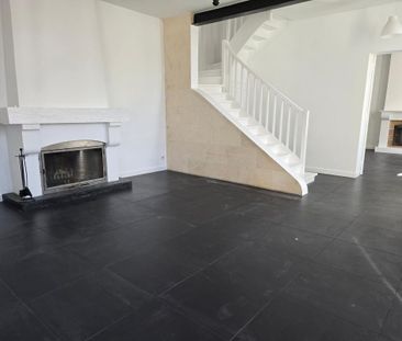 Location Maison 6 pièces 189m² GRADIGNAN 33170 - Photo 3