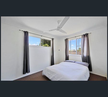 23 Miles Street, Kepnock, Qld 4670 - Photo 4