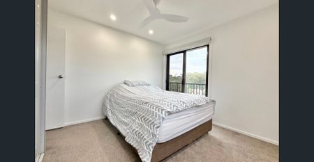 Quiet, Convenient, Spacious - Photo 3