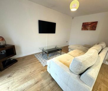 2 bedroom semi-detached bungalow to rent - Photo 6