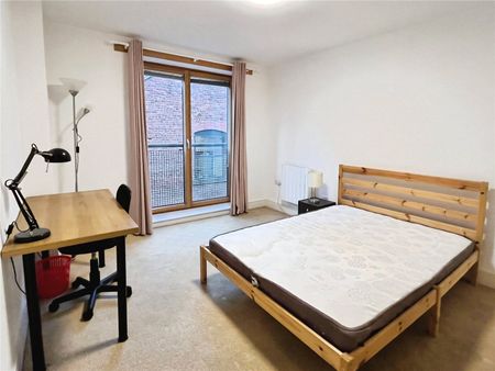 2 bedroom apartment to rent The Foundry, 2A Lower Chatham Street, Manchester, M1 - Photo 2