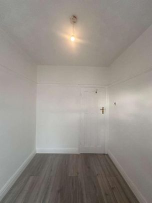 Ashburton Avenue Ilford, IG3 - Photo 1