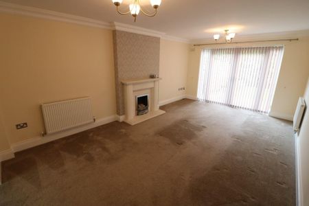 4 bedroom semi-detached house to rent - Photo 2