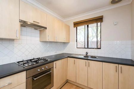 7/50 Adrian street, - Photo 4