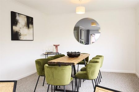 6 bedroom detached house to rent - Photo 3