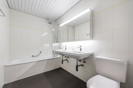 Total renovierte Dachmaisonettewohnung - St. Gallen Ost - Nähe Spital - Photo 5