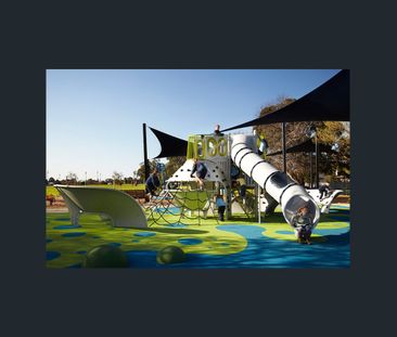 TOWNHOUSE LIVING - Photo 3