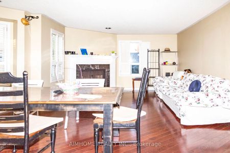 Detached Home For Lease | N9255063 - Photo 5