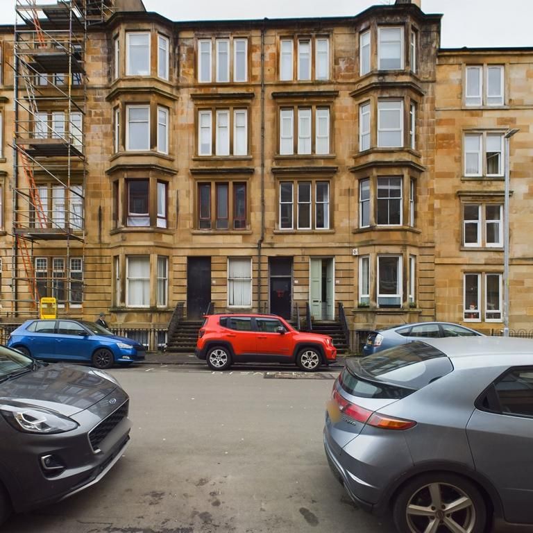 2 bedroom flat to rent - Photo 1