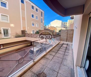 Location Appartement 2 pièces 39m² HYERES 83400 - Photo 5