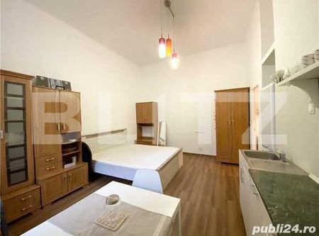 Apartament cu o camera, 27mp, zona centrala - Photo 2