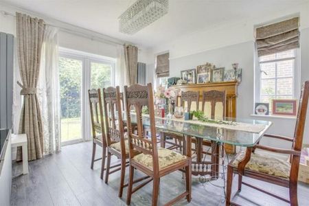 Marlow Hill, High Wycombe - Photo 3