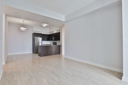 2 Bedrooms - Photo 2