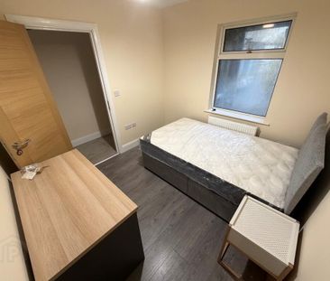 Flat 1, 51 Magdala Street, Belfast, BT7 1PU - Photo 4