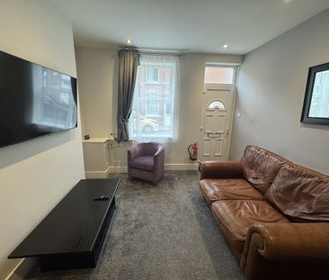 Rosebery Street, Leeman Road - P5007 - Photo 1