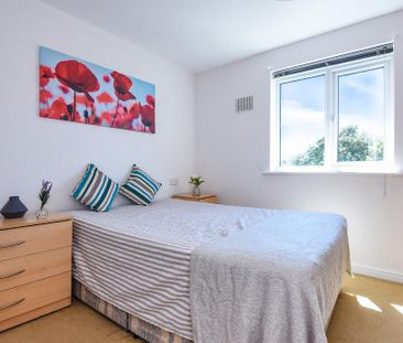 2 bedroom flat to rent - Photo 4