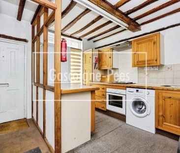 Town Centre Farnham - Photo 4