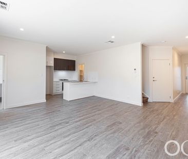 Open the Door to Contemporary Comfort - Photo 2