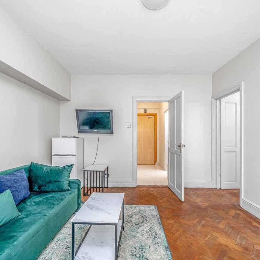 1 Bed Flat, Dudley Court, W1H - Photo 1