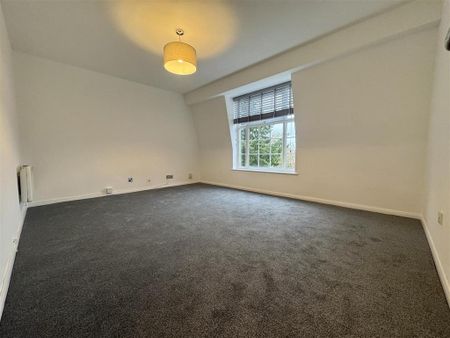 2 bedroom flat to rent - Photo 2
