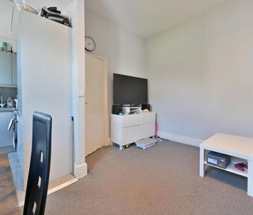 3 bedroom maisonette to rent - Photo 5