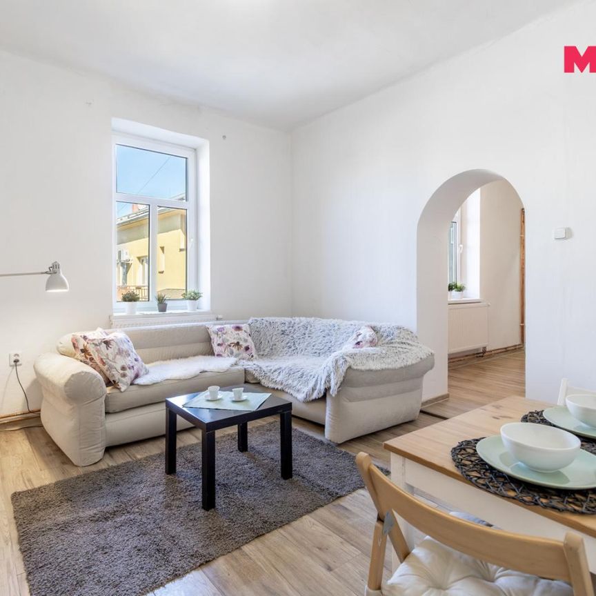 Pronájem bytu 2+1 54 m² - Photo 1