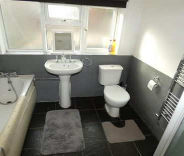 3 bedroom terraced house to rent - Photo 4