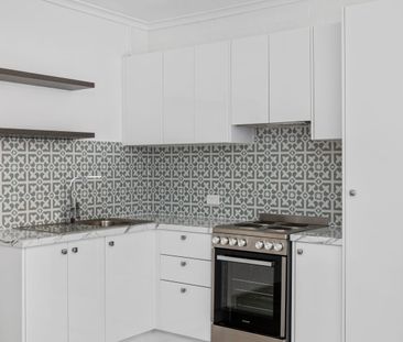 ONE BEDROOM UNIT IN THE HEART OF CHEVRON ISLAND! - Photo 6