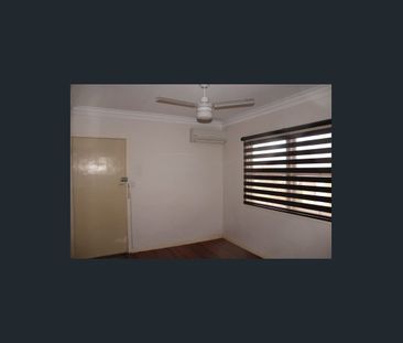 TWO BEDROOM HOUSE CLOSE TO SHOPS - Photo 1