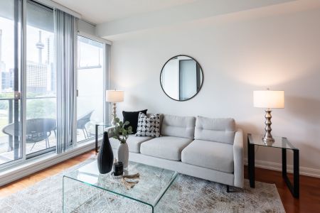 For Lease - 111 Elizabeth Street Unit# 1109, Toronto, Ontario - Photo 3