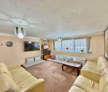 4 bedroom townhouse to rent - Photo 2