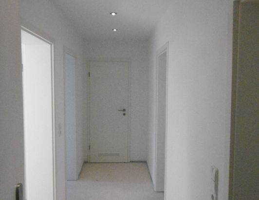 Gemütliches Wohnen nahe des Salzteiches: 2-Zimmer-Wohnung mit Design-Bodenbelag - Photo 1