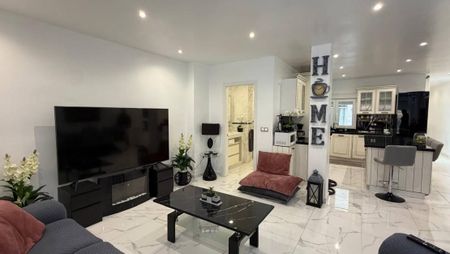 Beautiful modern apartment for rent in Torrevieja. - Photo 2