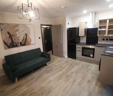 St. Columbas Close, Coventry, West Midlands, CV1 - Photo 3