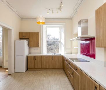 4 bedroom semi-detached house to rent - Photo 6