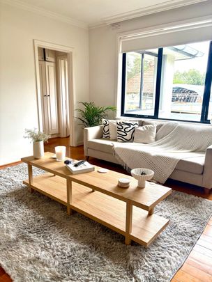 Hawthorn East - Photo 1