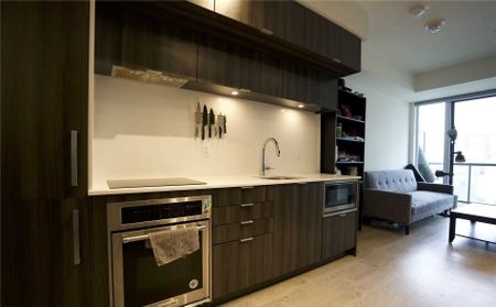 Stunning 1-bedroom + Den Condo For Rent - Photo 3