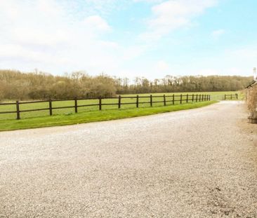 2 bedroom barn to rent - Photo 2