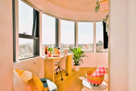 King Bed with 1 Bed Apartment-High Floor - Photo 5