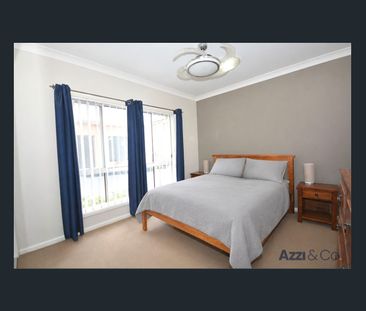 Prime Location! - Photo 2