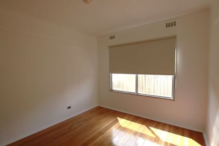 Freshly updated and ready to move in - Photo 4